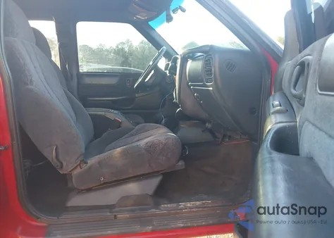 1998 GMC Sonoma Sls z USA, uszkodzony, nr VIN 1GTCT19W4W8532623